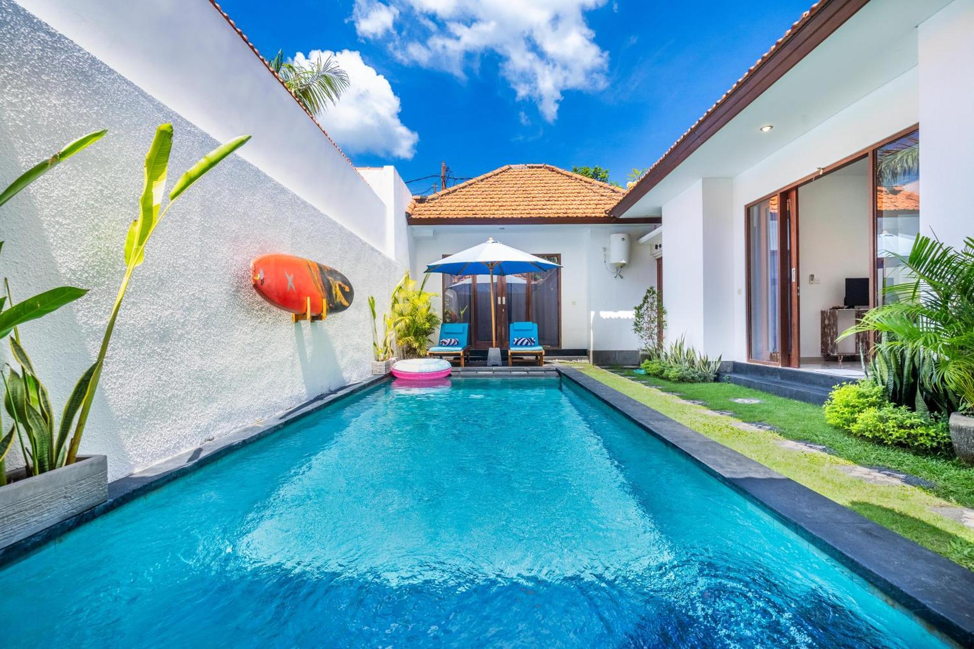 4-Bedroom Pool Villa Near Seminyak Center Luaran gambar