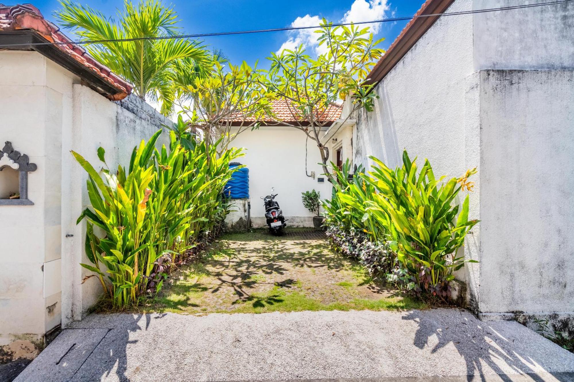 4-Bedroom Pool Villa Near Seminyak Center Luaran gambar