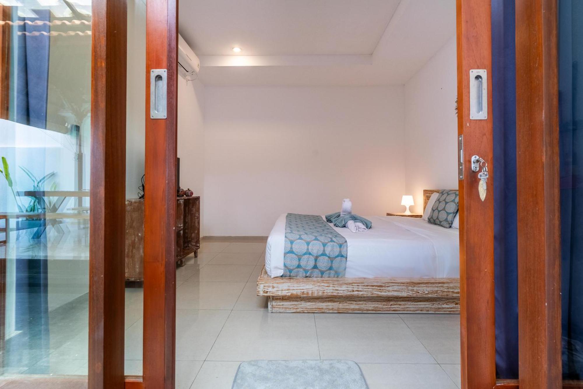 4-Bedroom Pool Villa Near Seminyak Center Luaran gambar