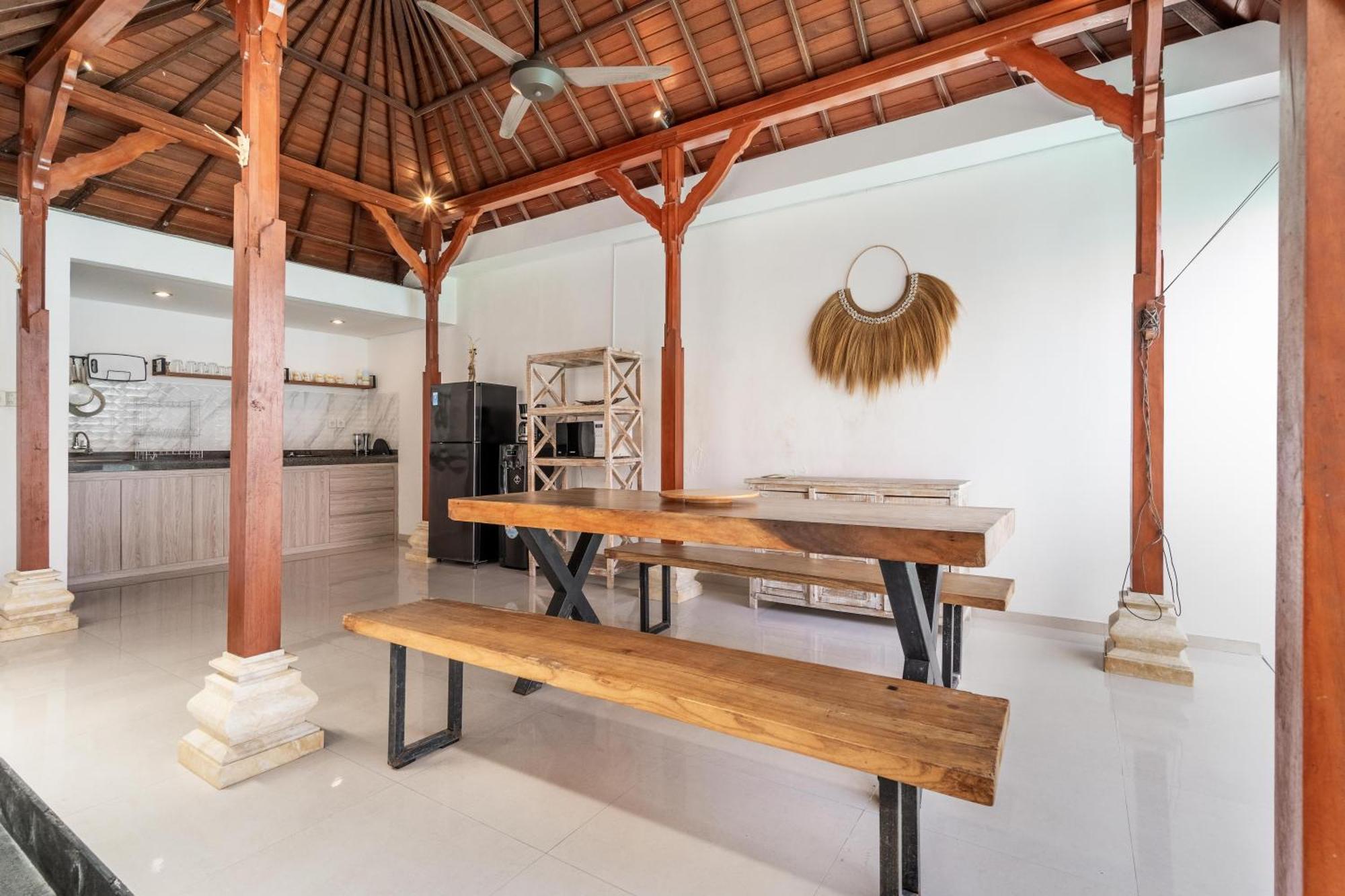 4-Bedroom Pool Villa Near Seminyak Center Luaran gambar